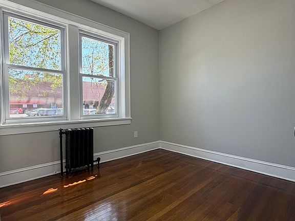 5th image of 248 Orange Pl #7