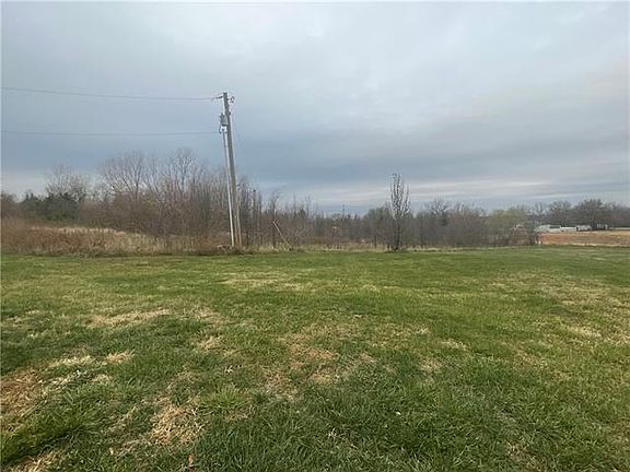 6808 S Buckner Tarsney Rd, Oak Grove, MO 64075 | MLS #2412061 | Zillow