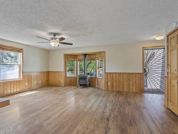 4th image of 2131 N Grants Ct