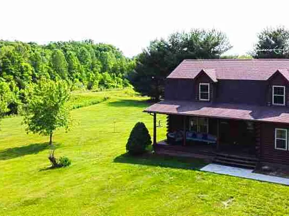 1017 W Main St, Westport, IN 47283