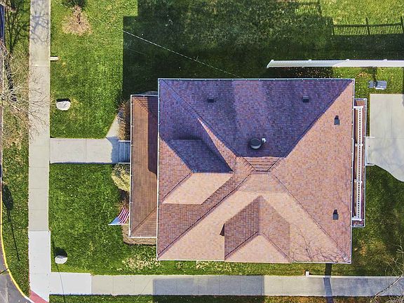 5th image of 130 N Park Ave