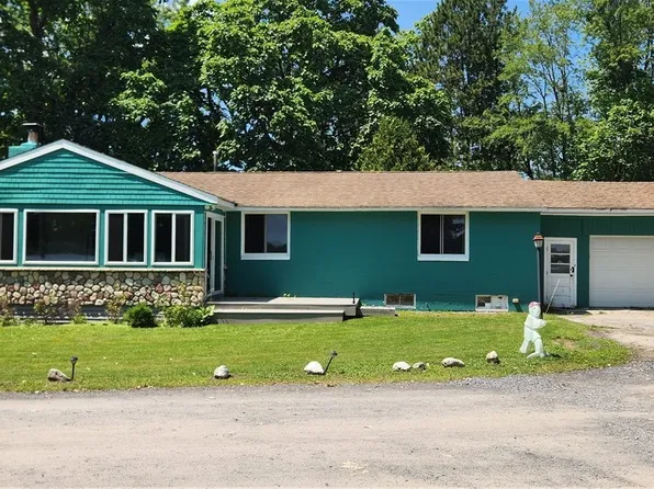 40 Stony Point Rd, Ballston Spa, NY 12020