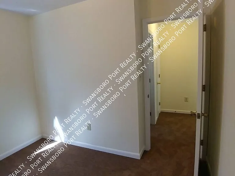 13 Port West Ct #C — Photo 7
