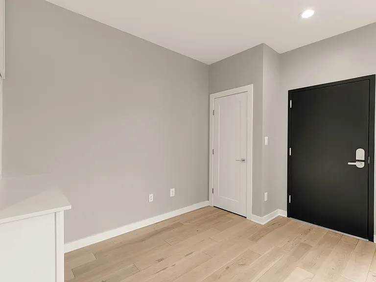 507 Kennedy St NW #6 — Photo 5