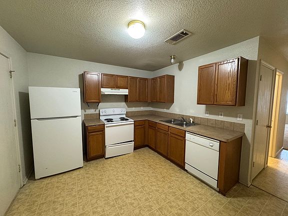 4th image of 196 Ryan Cir Unit C