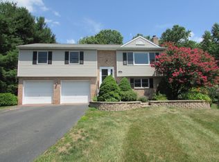 515 Roberta Dr, Pottstown, PA 19465