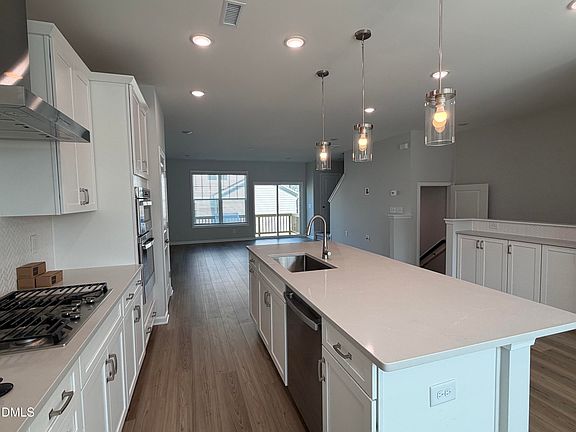 3rd image of 10057 Secluded Garden Drive 150