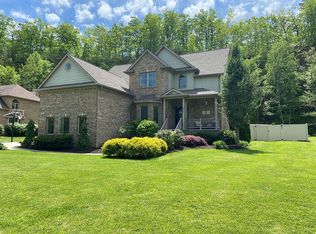 381 Antler Dr, Hazard, KY 41701