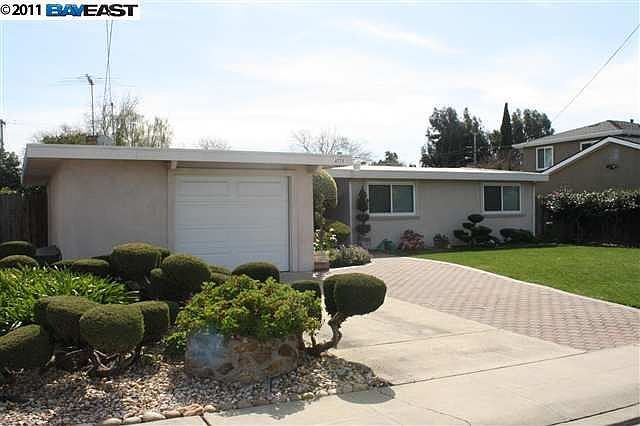 1st image of 4778 Hazelwood Ave