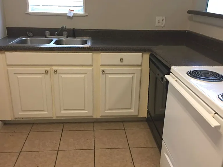 3304 Red River St — Photo 29