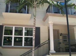 2601 NE 14th Ave APT 110, Wilton Manors, FL 33334