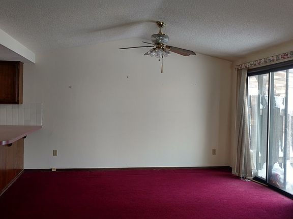 5th image of 3021 NE 103rd Loop Unit A
