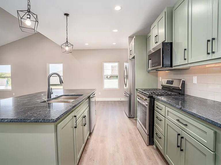 917 Eagle Ridge Dr — Photo 10