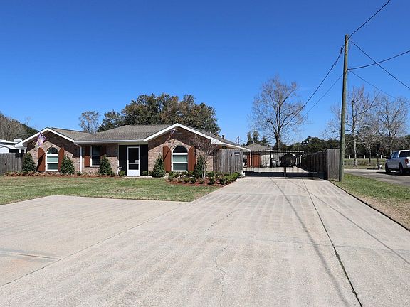 2nd image of 4009 Country Dr