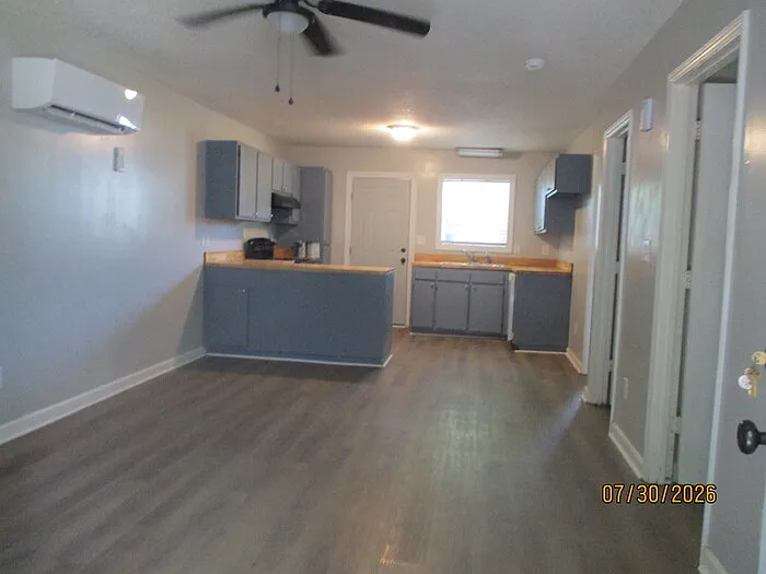 2 bed, 1.0 bath, $1,395 — Photo 3