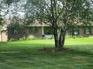 990 Seventeen Mile Rd NE, Cedar Springs, MI 49319