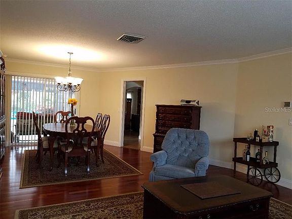 4th image of 404 Signorelli Dr