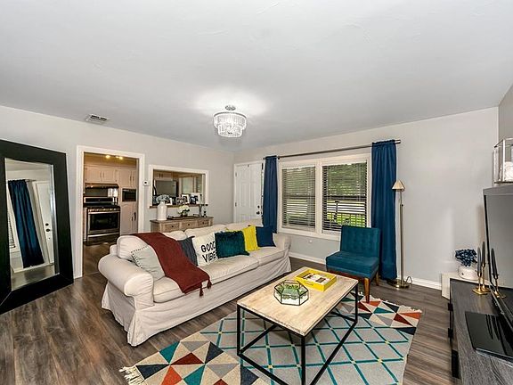 2nd image of 1023 Ervin Ln