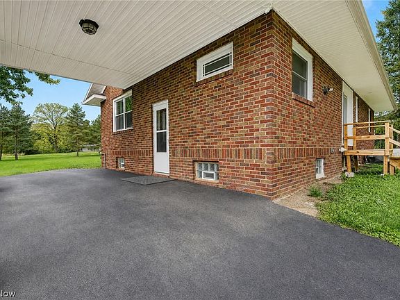 3rd image of 3864 State Rd