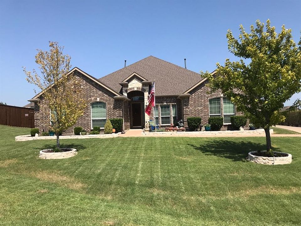 1st image of 612 Clubwood Ct