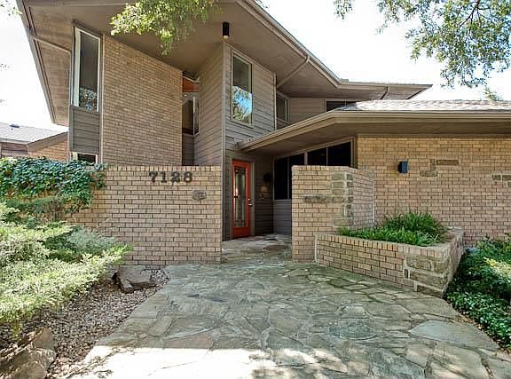 2nd image of 7128 Crooked Oak Dr