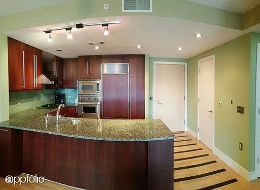 4th image of 2001 15th St N APT 1209