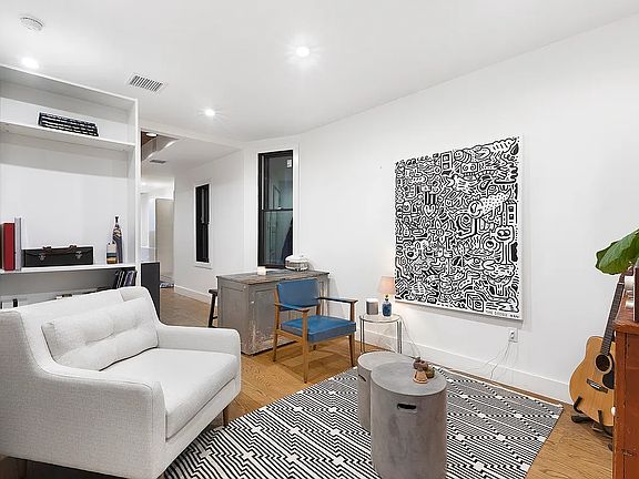4th image of 642 Leonard St APT 3R