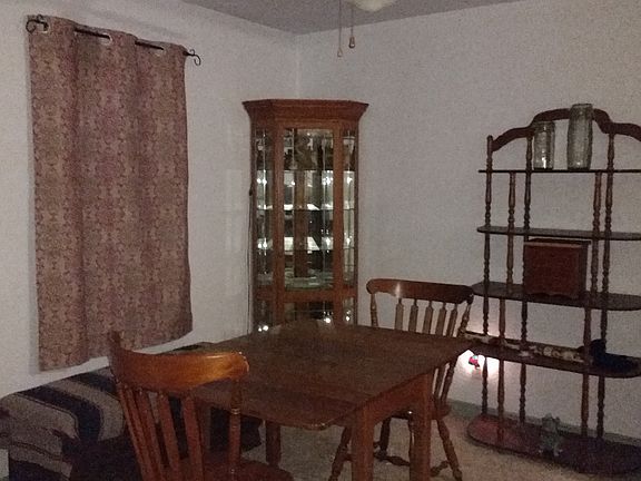 4th image of 32 Cedar Dr