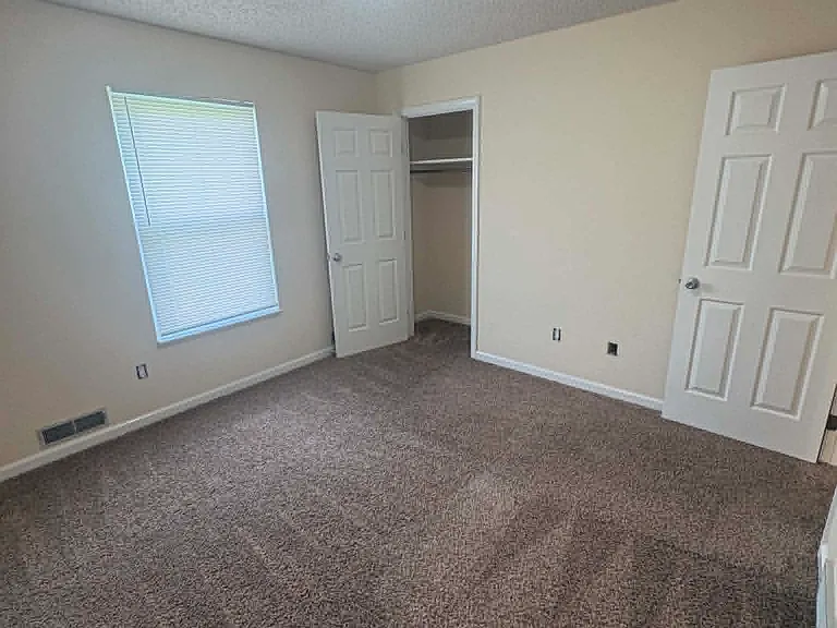 1710 Oshea St #C — Photo 8