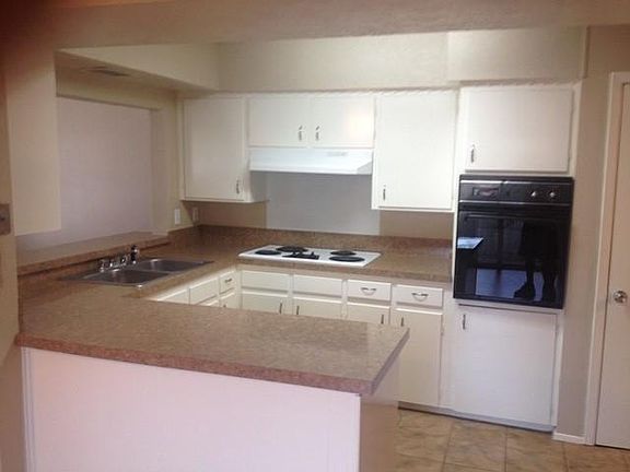 5th image of 7442 Brentcove Cir