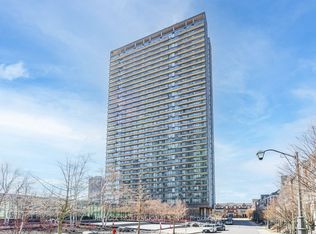 105 The Queensway #2113, Toronto, ON M6S 5B5