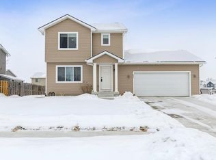 527 E 2nd St, Huxley, IA 50124