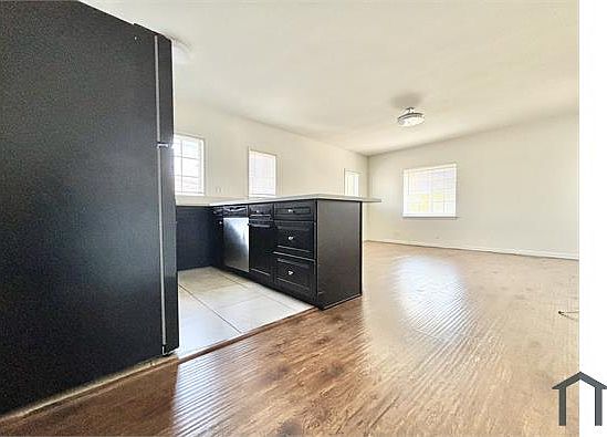 3rd image of 5831 Virginia Ave APT 3