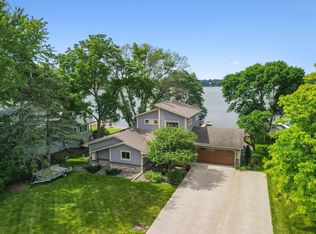 17105 Weaver Lake Dr, Maple Grove, MN 55311