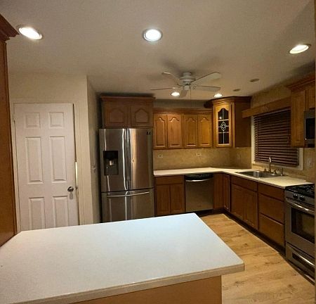 4th image of 315 W 5th Ave