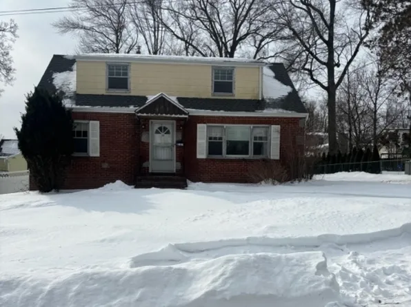 73 Seneca Ave, Emerson Boro, NJ 07630