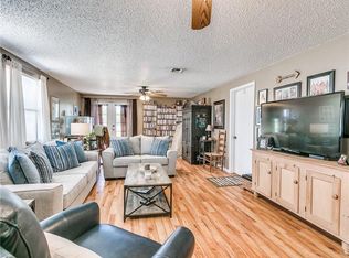 4225 S Horseshoe Dr, Guthrie, OK 73044