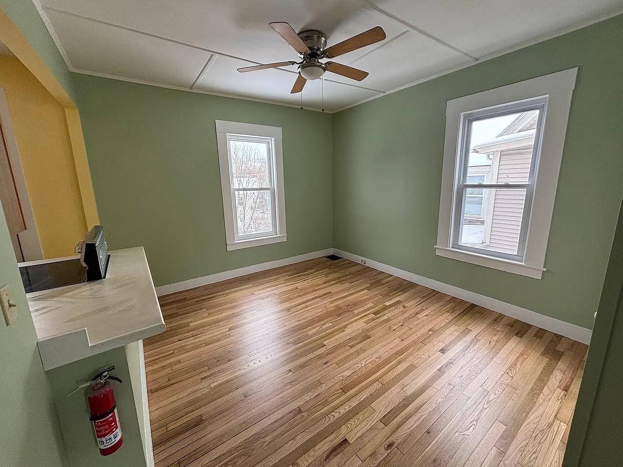 1 bed, 1000 sqft, $1,925 — Photo 2