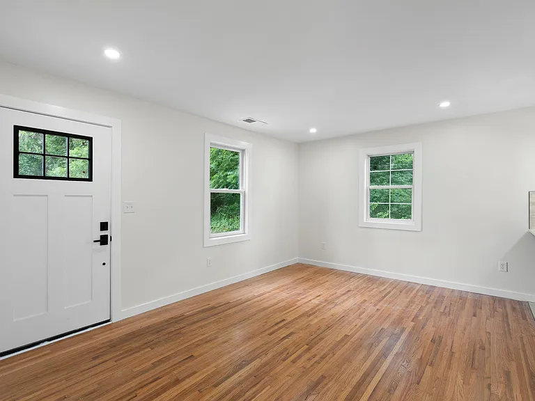 2026 Salem Mason Dr — Photo 5