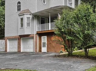 2094 S Forge Rd, Palmyra, PA 17078