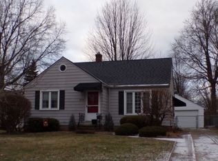 22660 Westwood Ave, Fairview Park, OH 44126