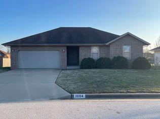 1004 E Melton Rd, Ozark, MO 65721