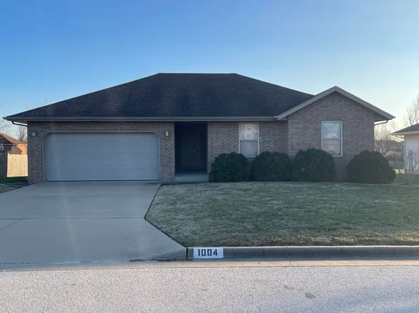 1004 E Melton Rd, Ozark, MO 65721