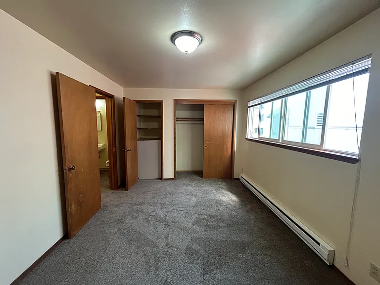 4119 11th Ave NE #1006 — Photo 6