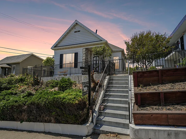 517 Branciforte St — Photo 45