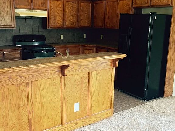 3rd image of 1829 Creekside Dr