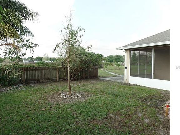 4th image of 481 Adriel Ave