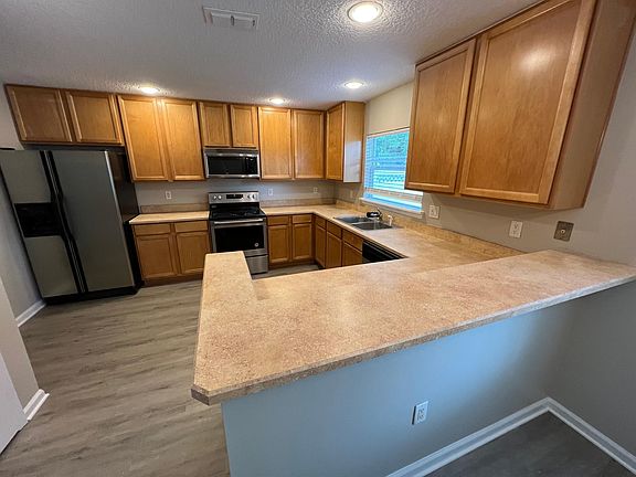 2nd image of 1595 Canopy Oaks Dr