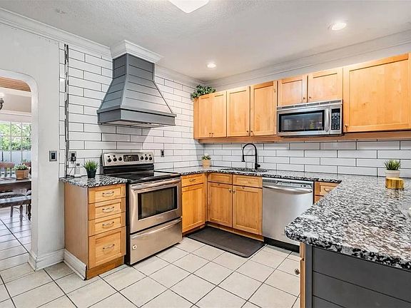 3rd image of 5536 Illinois Ave