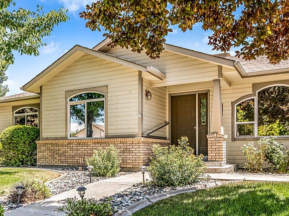 2nd image of 664 E Pagosa Dr